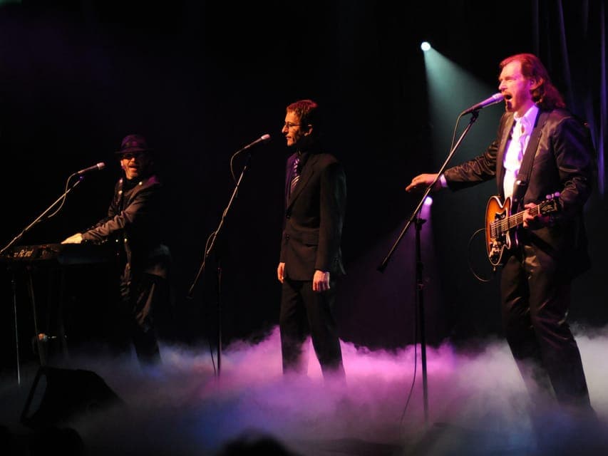 Las Vegas: The Australian Bee Gees at Excalibur Hotel Gallery Image 2