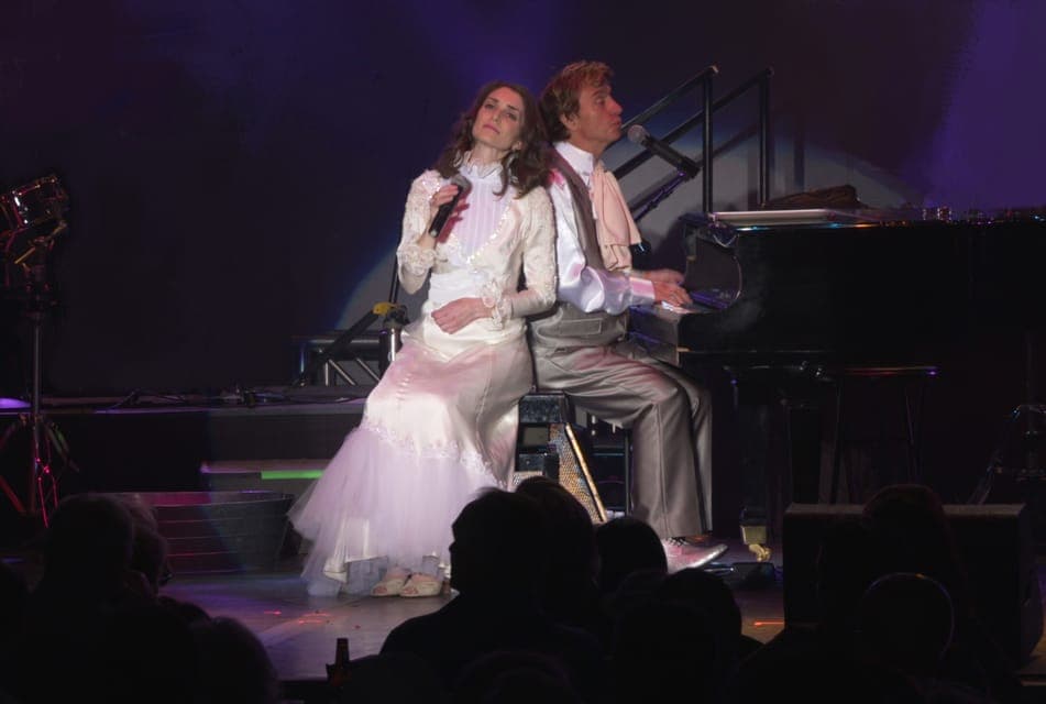 Las Vegas: Carpenters Legacy Show at Planet Hollywood Resort Gallery Image 2